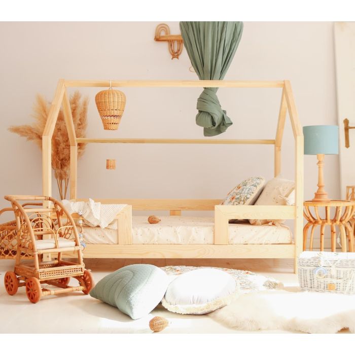 Beautiful House bed Beautiful House bed