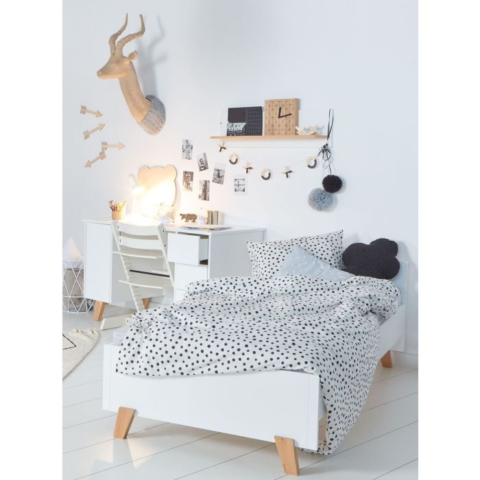 White Kids Bed With Oak Legs White Kids Bed With Oak Legs