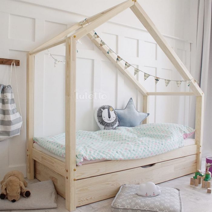 Beautiful wooden house beds for magical sleep