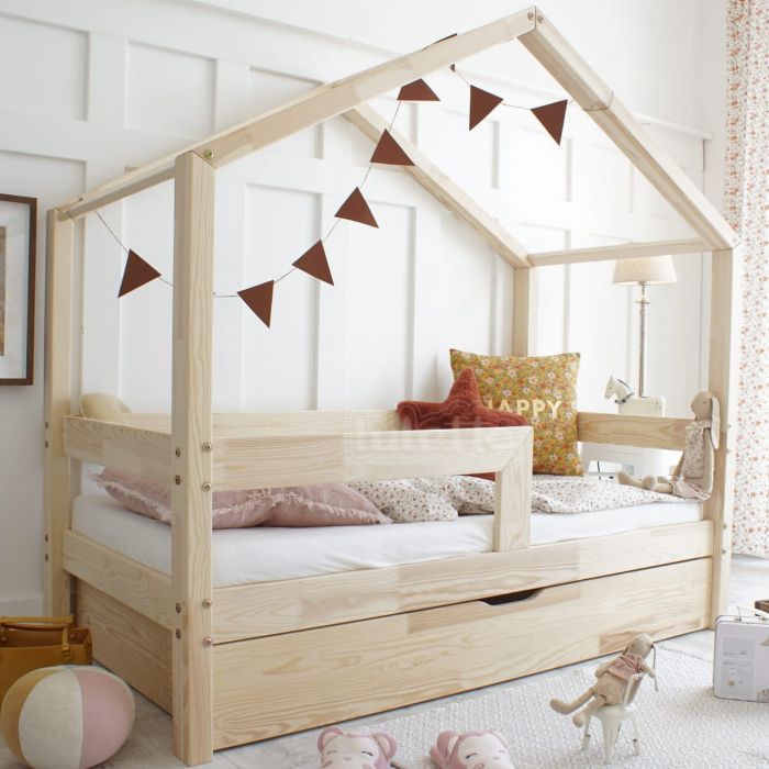 Cozy house beds to make bedtime a happy ritual