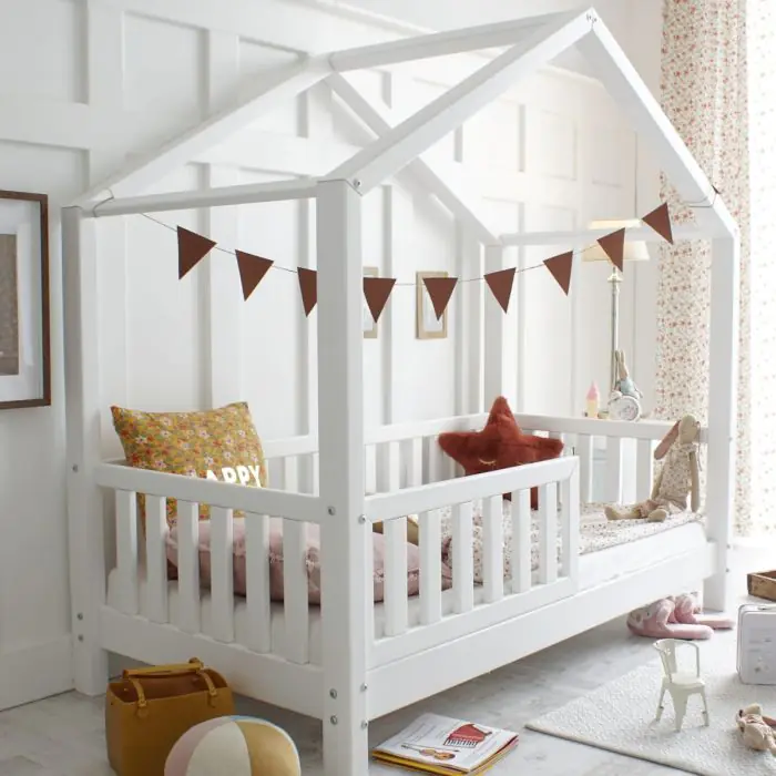 White Housebed Barrier 190x90 with 10 cm Legs